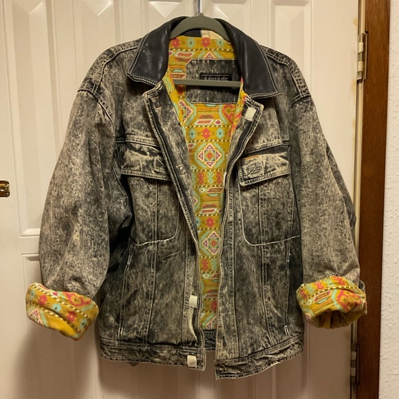 mirage Other - Vintage 80's Mirage Men's Acid Wash Denim Bomber jacket Leather Trim size XL.